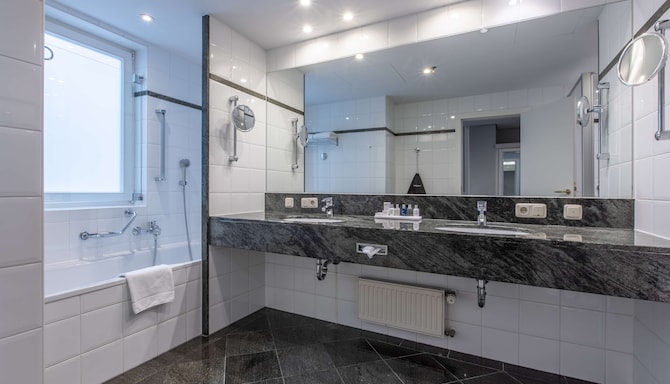 Radisson Blu Schwarzer Bock Hotel - غرفة الضيوف