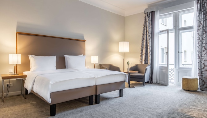 Radisson Blu Schwarzer Bock Hotel - غرفة الضيوف