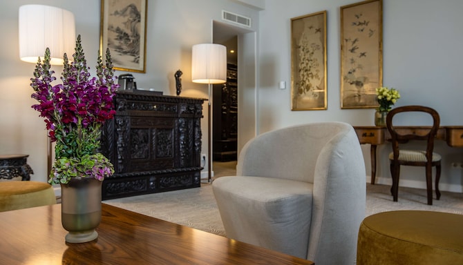 Radisson Blu Schwarzer Bock Hotel - جناح