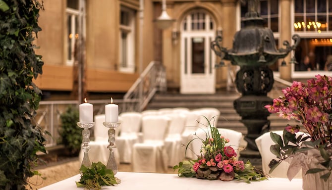 Radisson Blu Schwarzer Bock Hotel — свадебная церемония