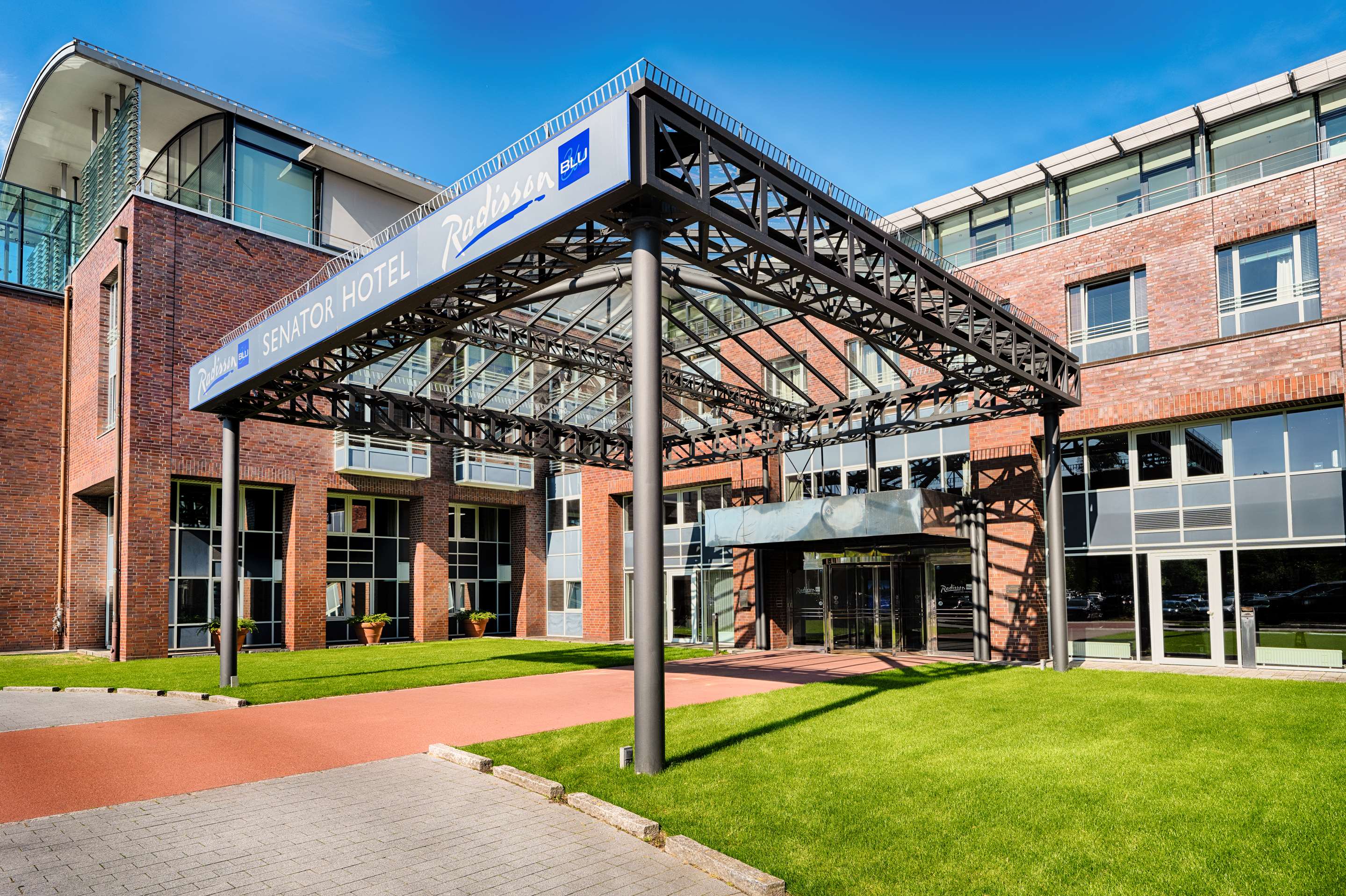 Radisson Blu Senator Hotel, Lübeck - Exterior