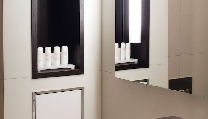Radisson Blu Senator Hotel, Lübeck - Badezimmer eines Gästezimmers