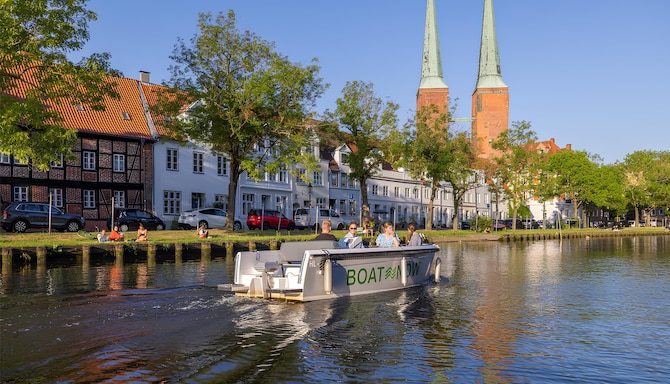 Radisson Blu Senator Hotel, Lübeck - Boat Now Luebeck Activities