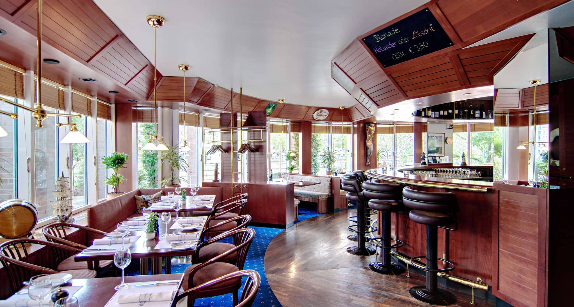 Radisson Blu Senator Hotel - Kogge Tavern