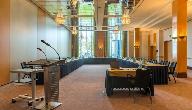 Radisson Blu Senator Hotel - Meeting Room Lubeck