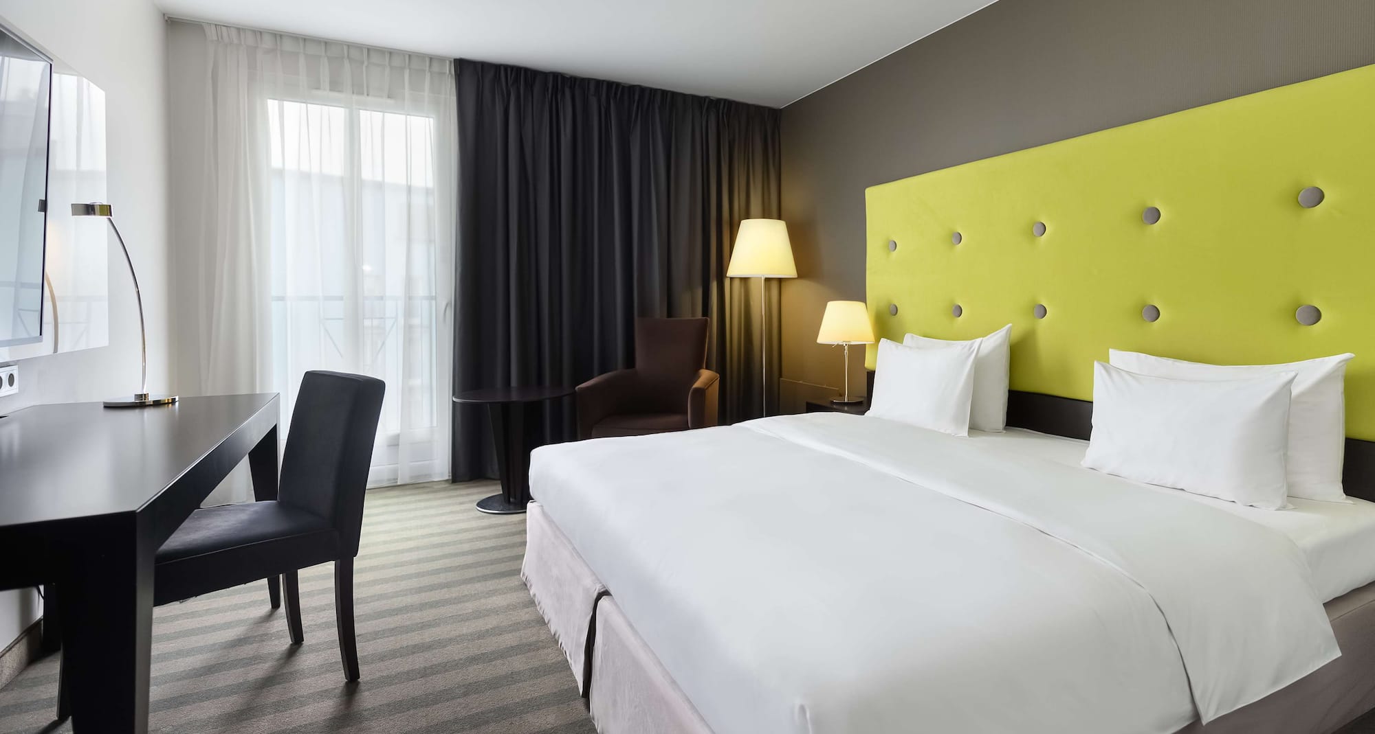 Radisson Blu Sobieski Hotel, Warsaw - Standard & Superior Room with king size bed