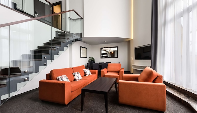 Radisson Blu Sobieski Hotel, Warsaw - Royal Suite - living room