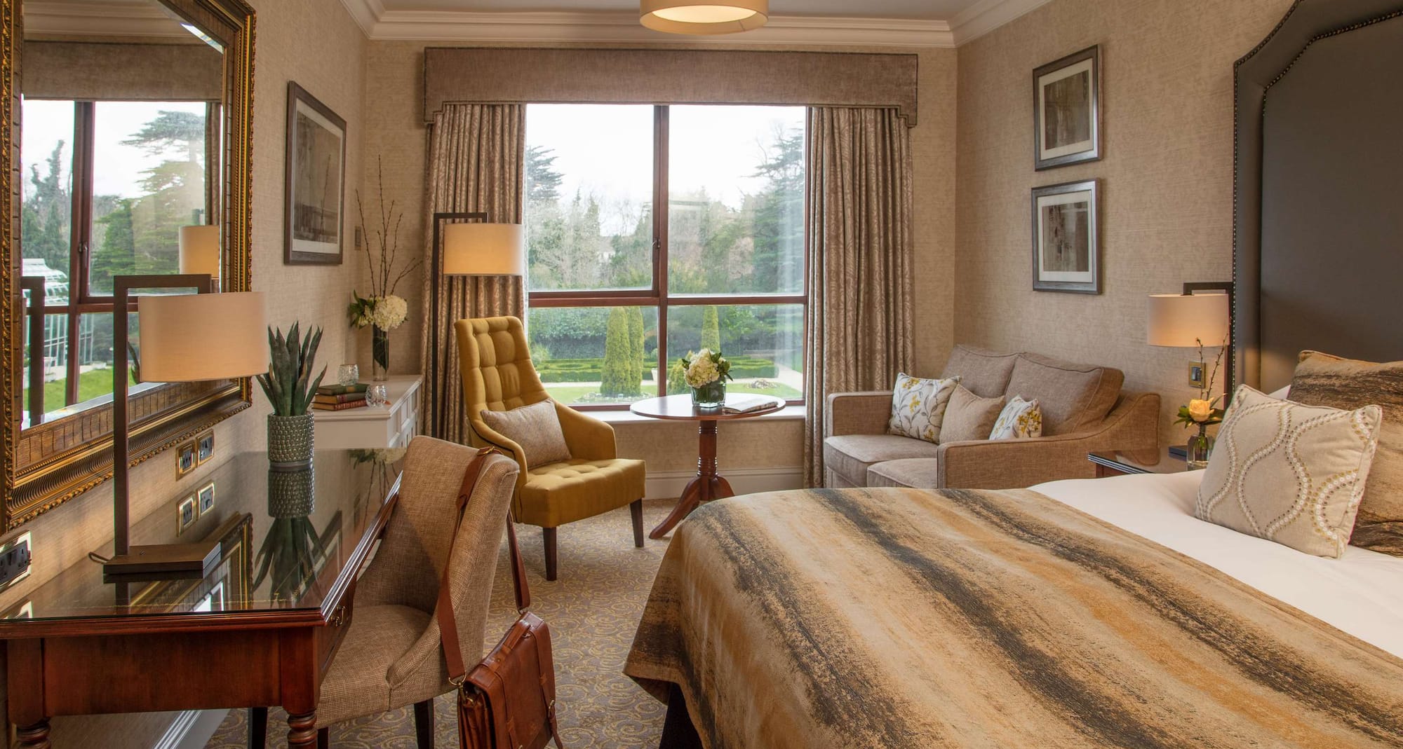 Radisson Blu St. Helen s Hotel, Dublin - Superior Room