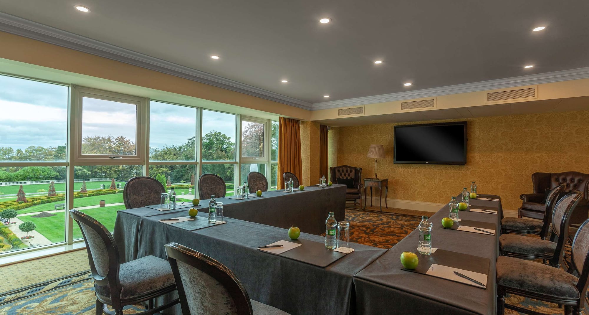 Radisson Blu St. Helen s Hotel, Dublin - Meeting Room