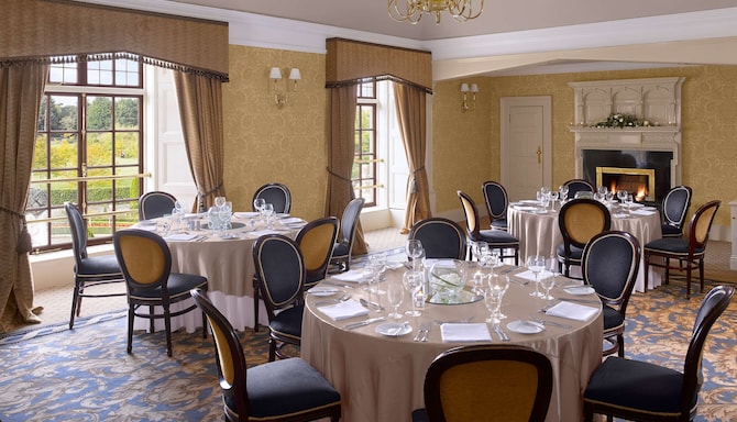 Radisson Blu St. Helenand#39;s Hotel, Dublin - The Lord Gough