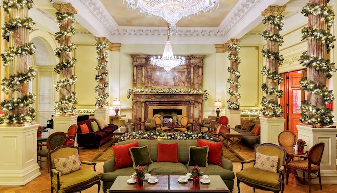 Radisson Blu St. Helen s Hotel, Dublin - Christmas Ballroom Lounge