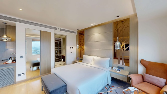 Radisson Blu Towers Kaushambi Delhi NCR - Executive Suite