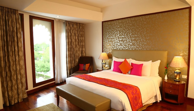 Radisson Blu Udaipur Palace Resort and Spa - Business Class Room-Lake View