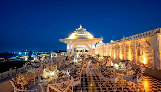 Radisson Blu Udaipur Palace Resort and Spa - Aravali Roof top