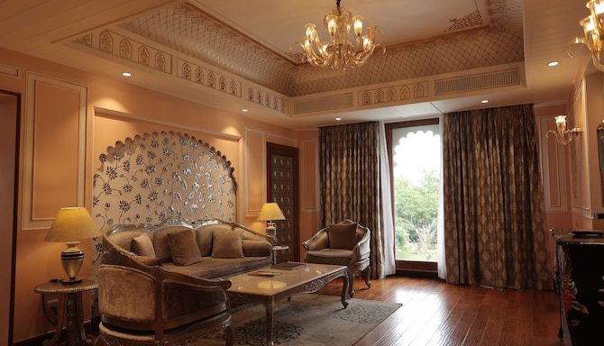 Radisson Blu Udaipur Palace Resort and Spa - Premium Suite