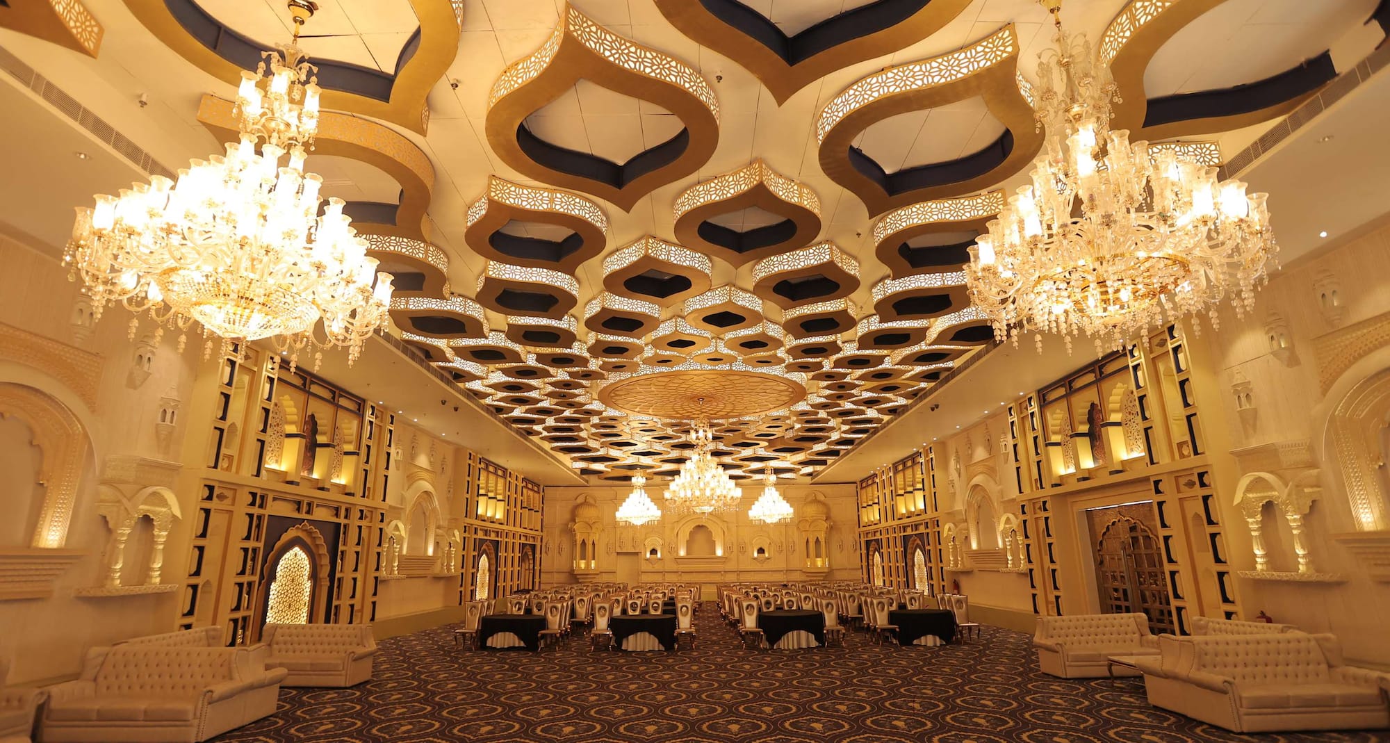 Radisson Blu Udaipur Palace Resort and Spa - Raj Mahal