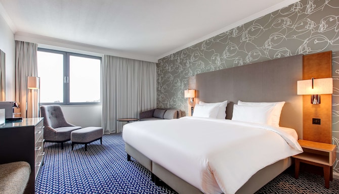 Radisson Blu Waterfront Hotel, Jersey - Premium Room with sea view