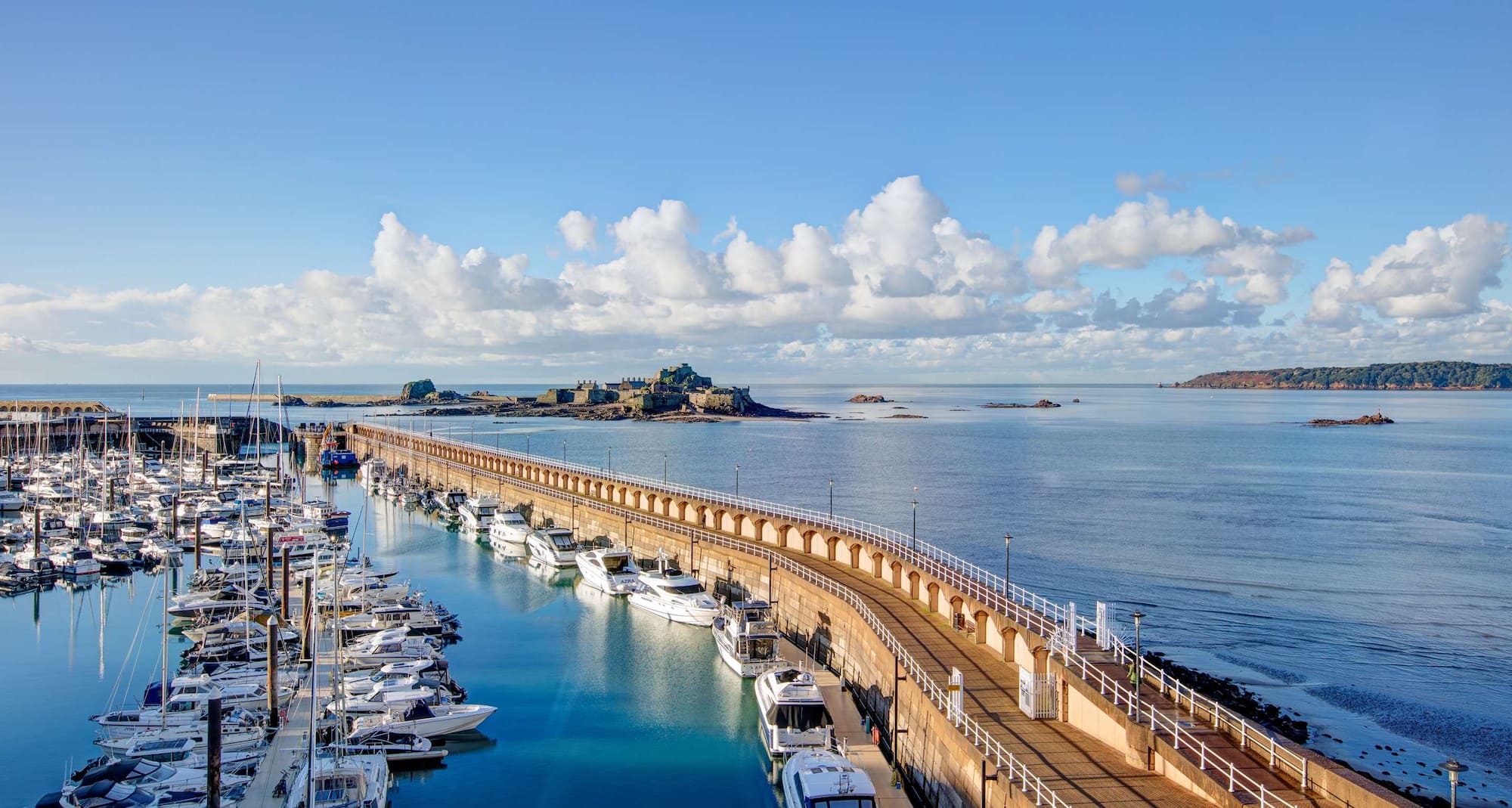 Radisson Blu Waterfront Hotel, Jersey - Harbour View