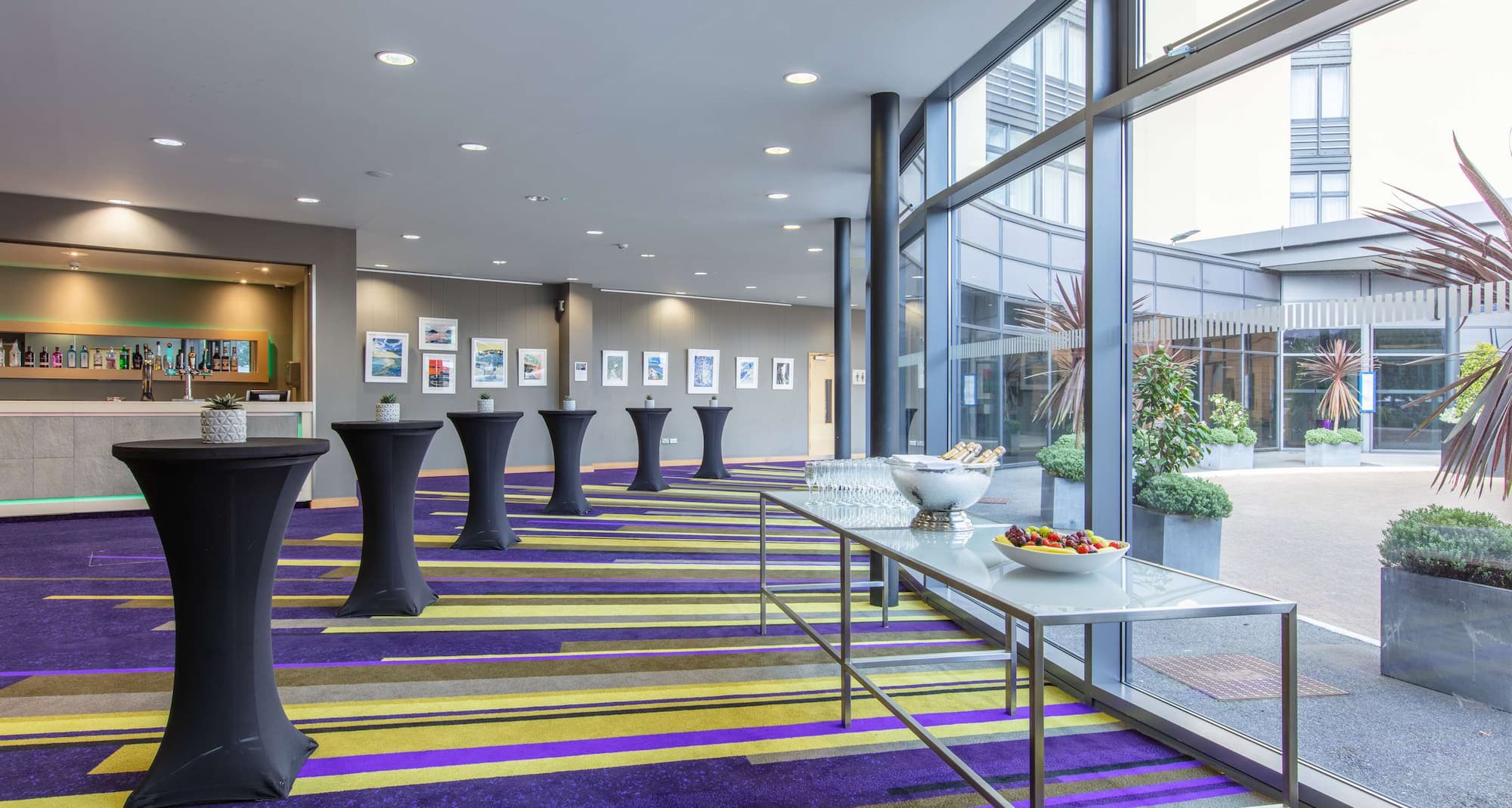 Radisson Blu Waterfront Hotel, Jersey - Rocco Tower - Breakout-Bereich
