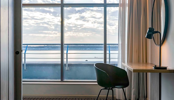Radisson Blu Waterfront Hotel, Jersey - Suite