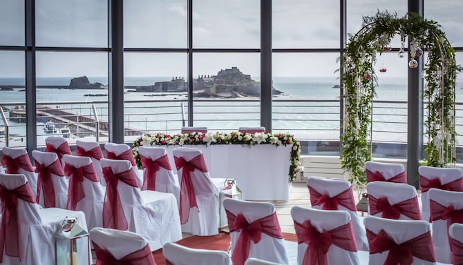 Radisson Blu Waterfront Hotel, Jersey - Le Hocq Suite - Wedding Ceremony