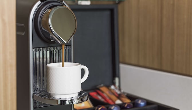 Radisson Blu Waterfront Hotel, Stockholm, A Verified Net Zero Hotel - Coffee Machine