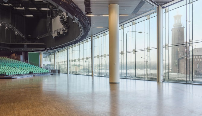 Salle polyvalente M1 (salle de réunion 1)