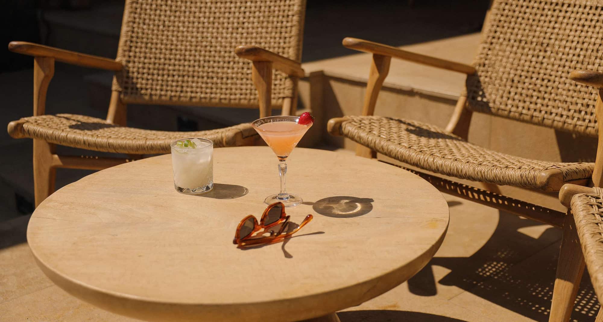 Radisson Blu Zaffron Resort, Santorini - Lifestyle Bar