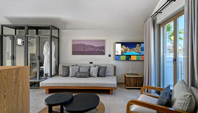 Radisson Blu Zaffron Resort, Santorini