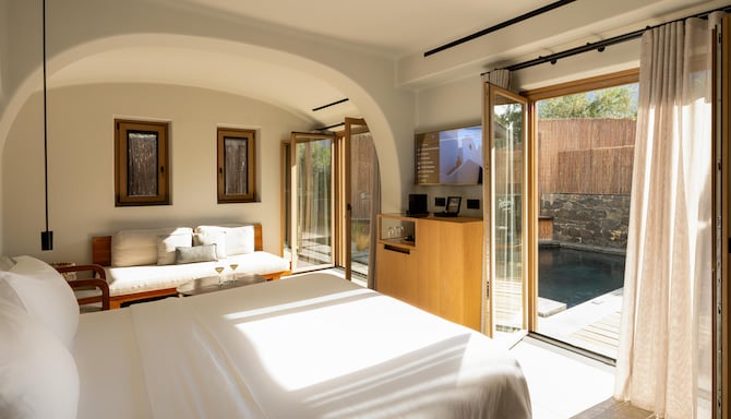 Radisson Blu Zaffron Resort, Santorini - 套房