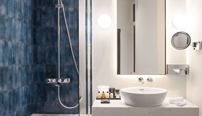 Radisson Blu Royal Astorija Hotel, Vilnius - Bad im Gästezimmer