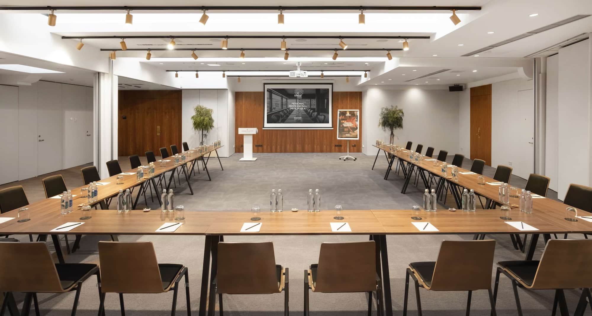 Radisson Collection Astorija Hotel, Vilnius - Conference Room Simfonija