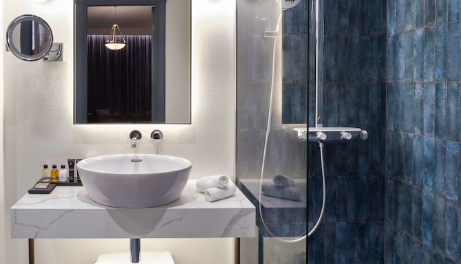 Radisson Blu Royal Astorija Hotel, Vilnius - Bad im Gästezimmer