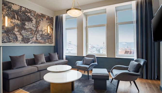 Radisson Collection Astorija Hotel, Vilnius — apartament