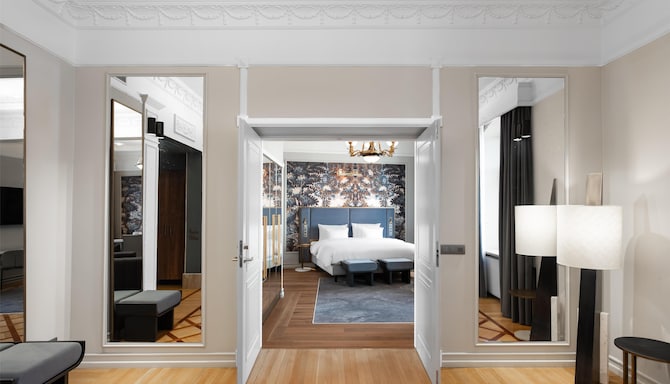 Radisson Collection Astorija Hotel, Vilnius - Suite