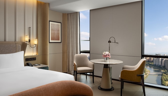 Radisson Collection Hi-Tech Zone Chengdu - Skyline King Room with River View