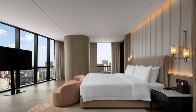 Radisson Collection Hi-Tech Zone Chengdu - Grand Skyline King Room with Panoramic View