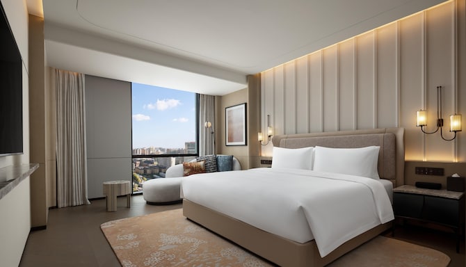 Radisson Collection Hi-Tech Zone Chengdu - Collection  Suite with River View