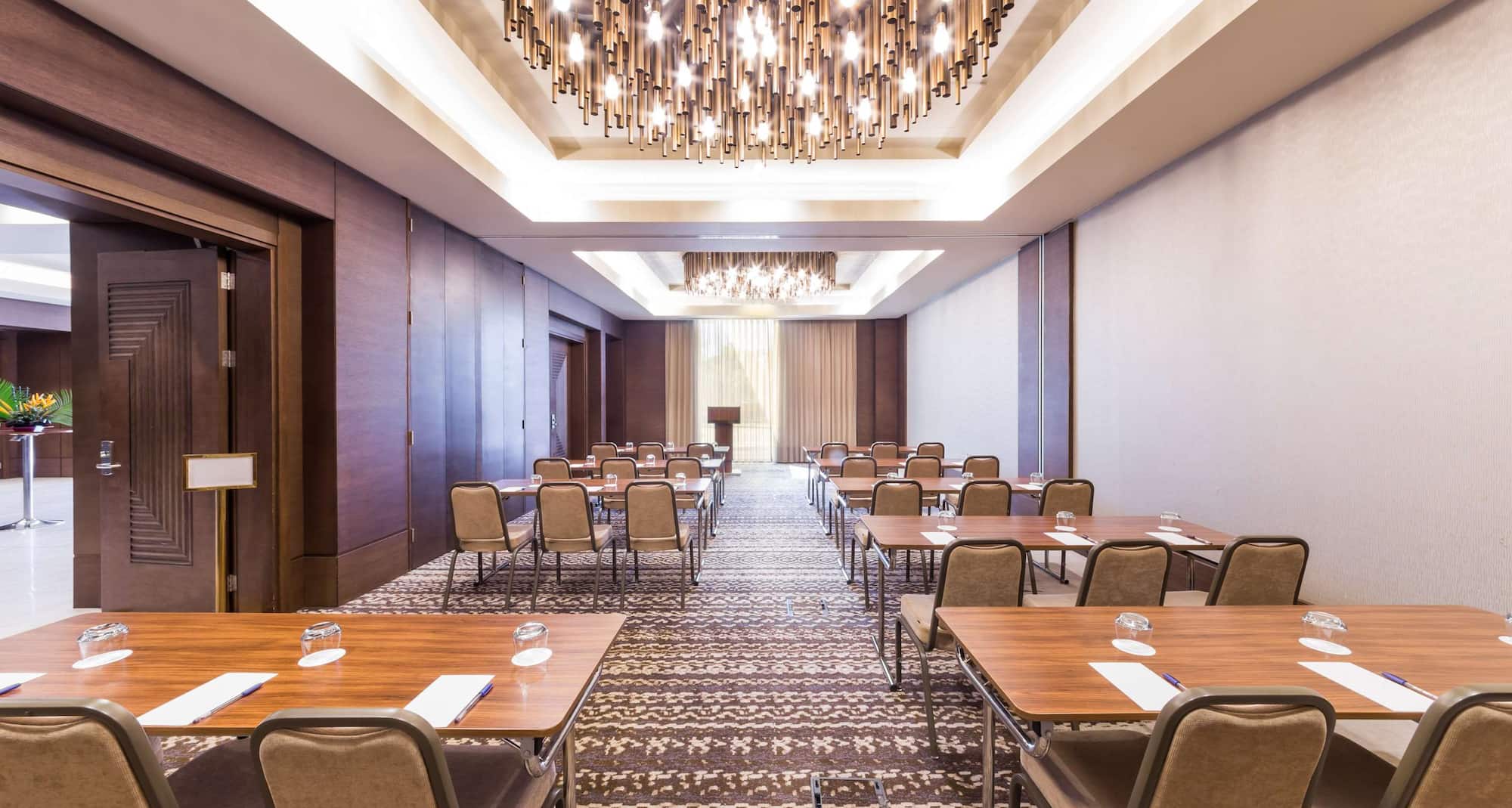 Radisson Collection Hotel Bamako - Meeting room classroom set-up