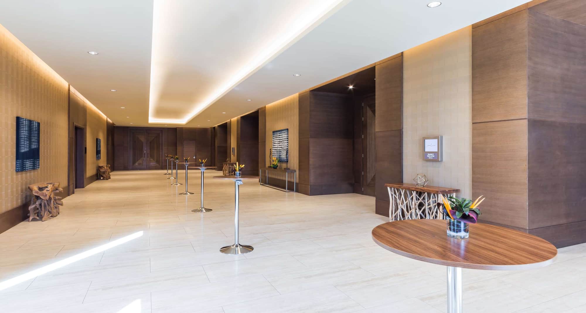 Radisson Collection Hotel Bamako - Meeting room foyer
