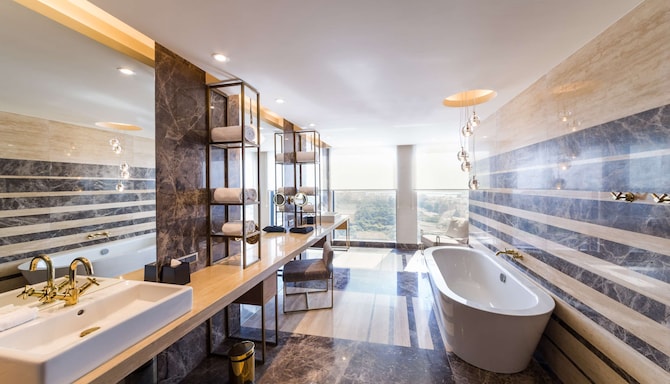 Radisson Collection Hotel Bamako - Presidential suite bathroom