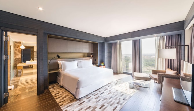 Radisson Collection Hotel Bamako - Presidential suite bedroom