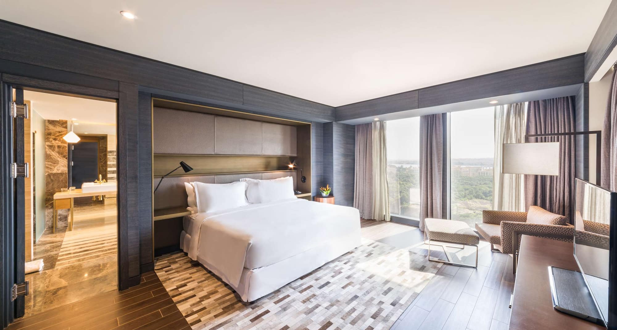 Radisson Collection Hotel Bamako - Presidential Suite bedroom