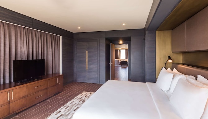 Radisson Collection Hotel Bamako - Presidential suite bedroom