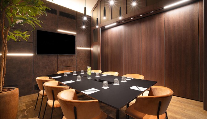 Crown Boardroom