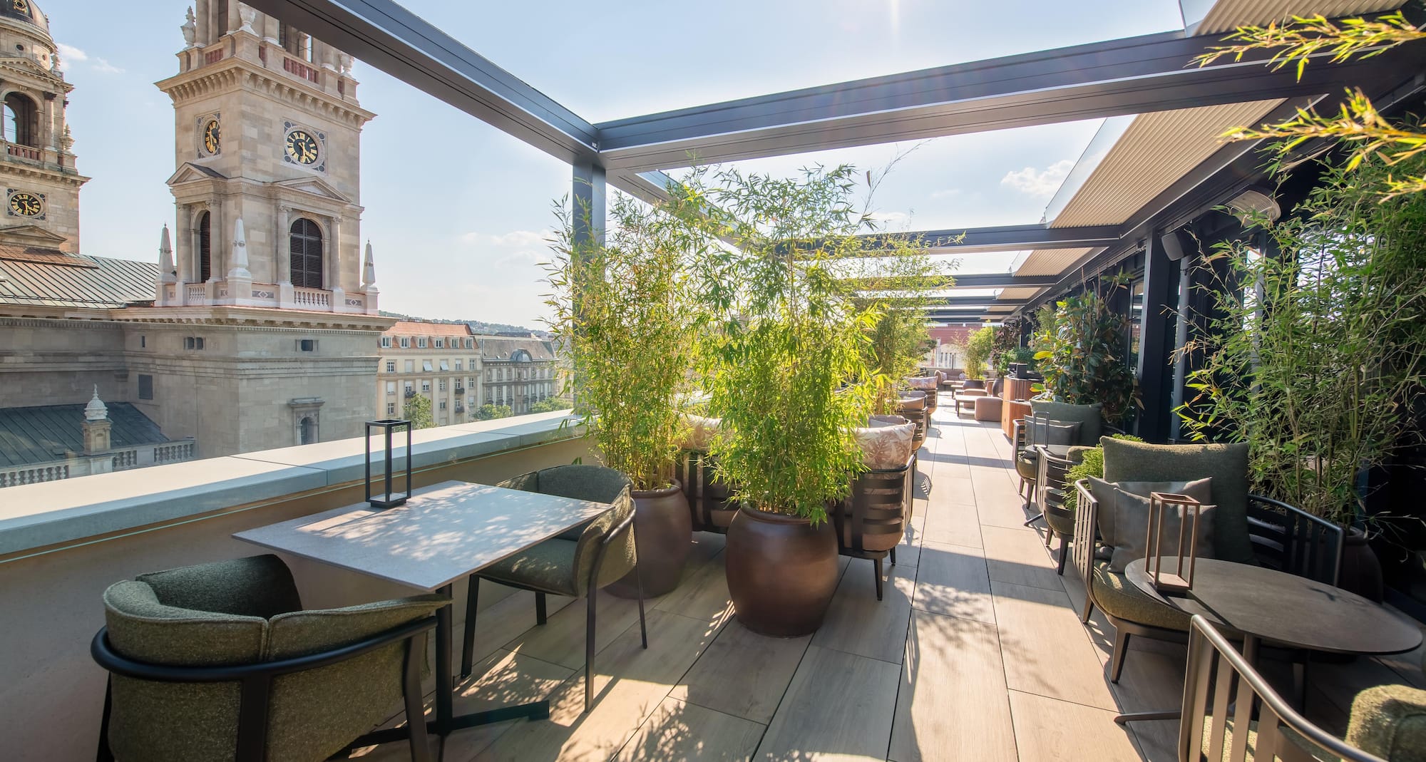 Radisson Collection Hotel, Basilica Budapest - ISSEI Skybar & Restaurant