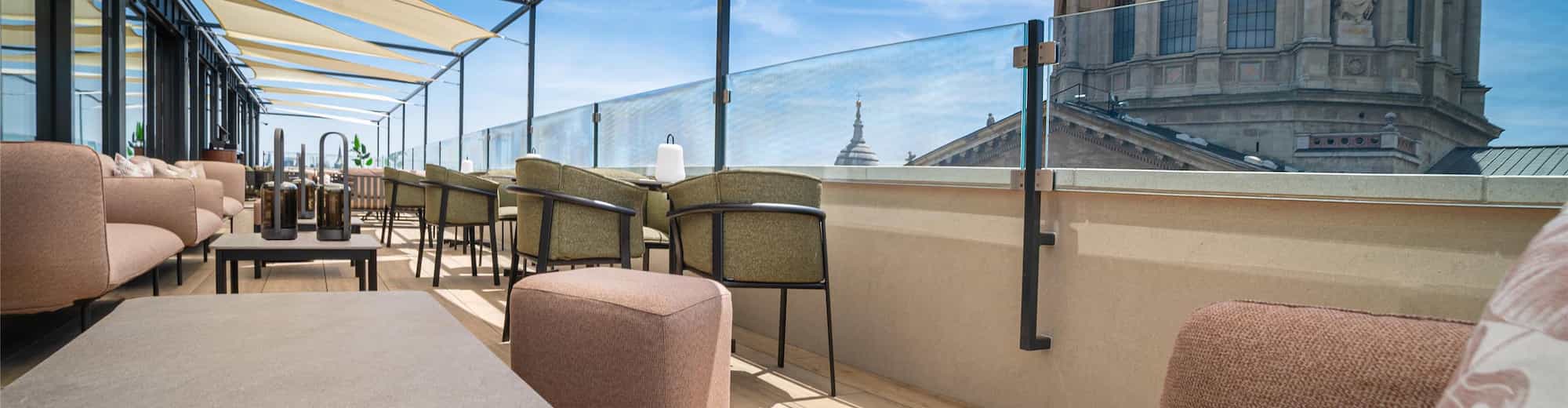 Radisson Collection Hotel, Basilica Budapest - ISSEI Skybar and Restaurant