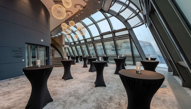 Radisson Collection Hotel, Berlin - ALEXANDERPLATZ Foyer