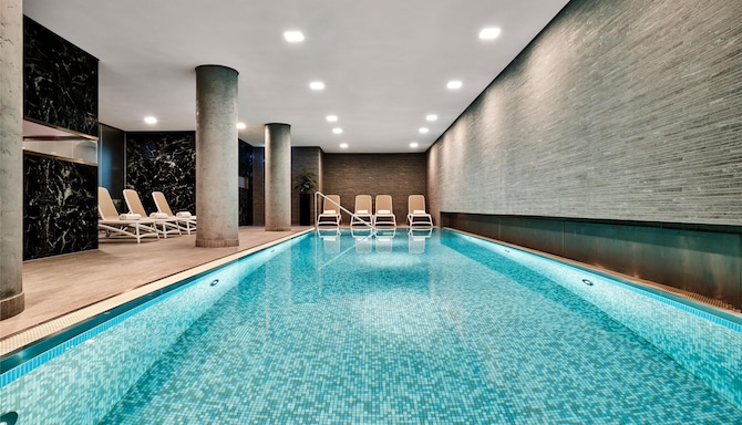 Radisson Collection Hotel, Berlin - Spa - Pool