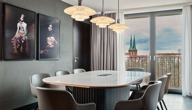 Radisson Collection Hotel, Berlin - جناح